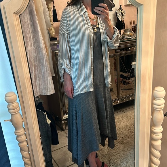 Soft crinkly wear with everything top - Picture 7 of 14